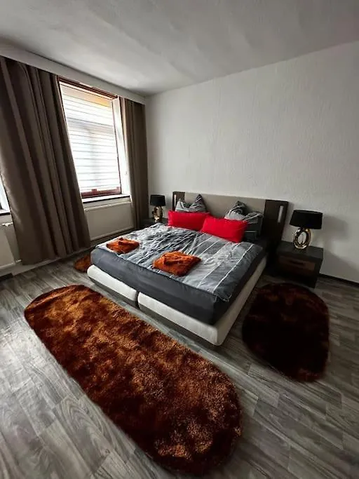 Schoene Wohnung In Bestlage Inclusive Parkplatz Leipzig 0*,  Germany